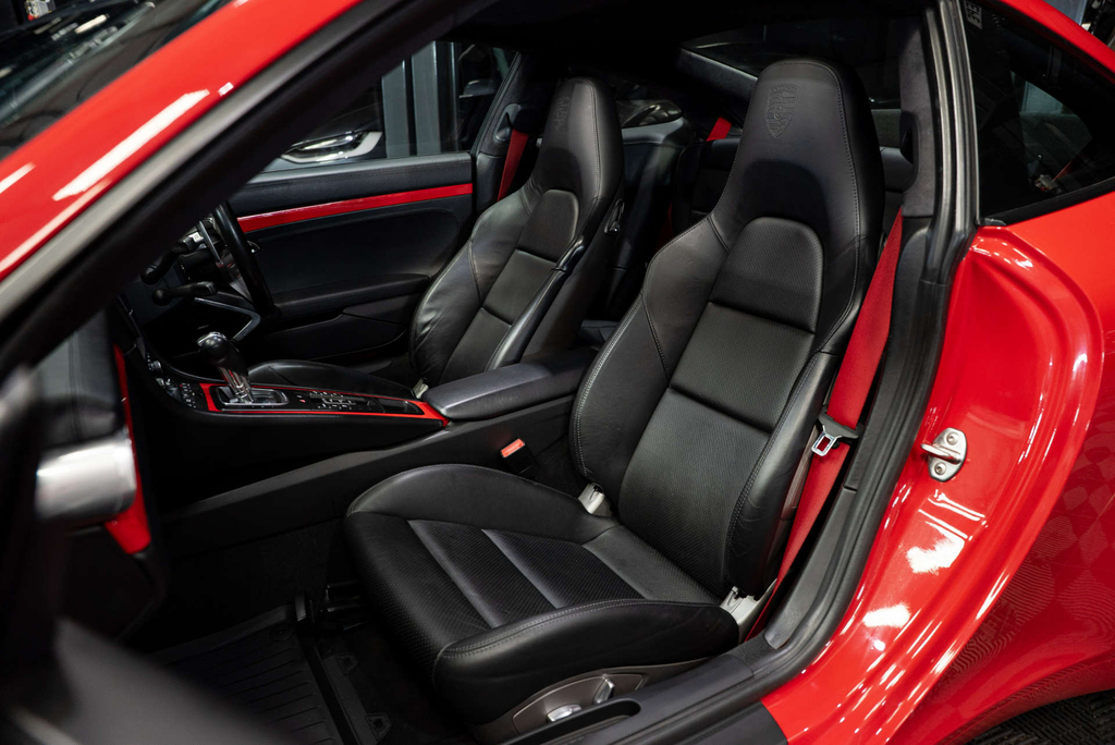 Porsche 911 Carrera S YS12NDD #4