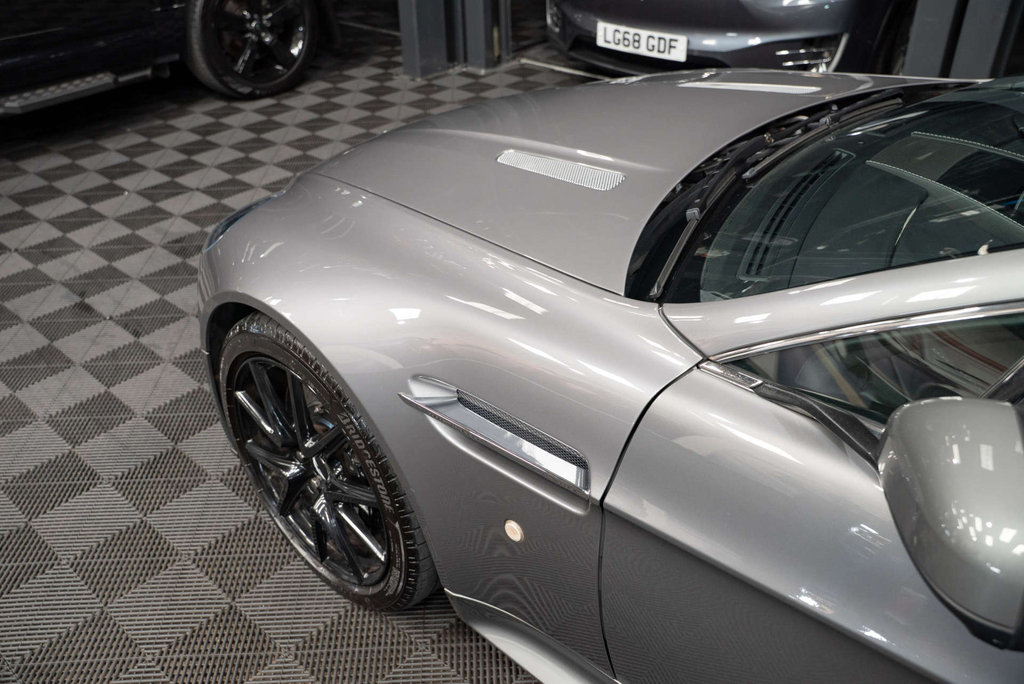 Aston Martin Vantage 4.7 V8 Euro 5  #21