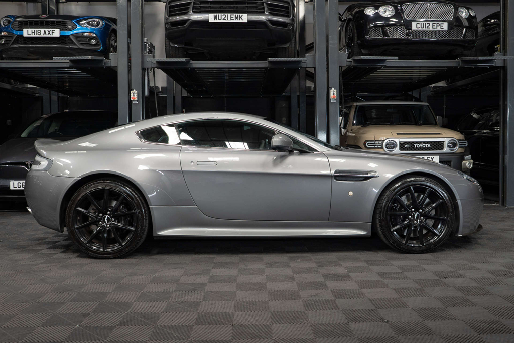 Aston Martin Vantage 4.7 V8 Euro 5  #8