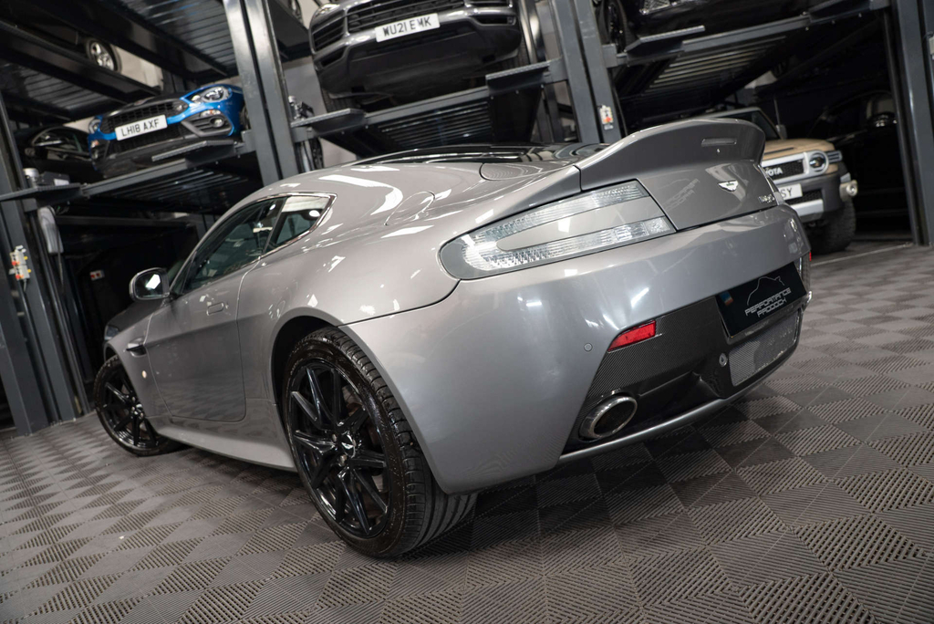 Aston Martin Vantage 4.7 V8 Euro 5  #16