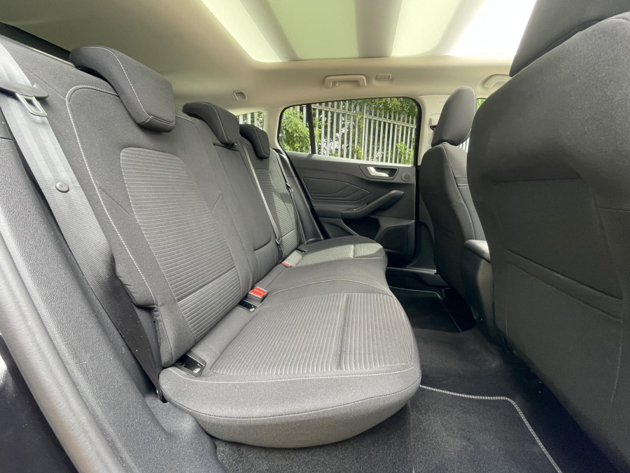 Ford Focus Estate 1.0 EO75YFT Black #6
