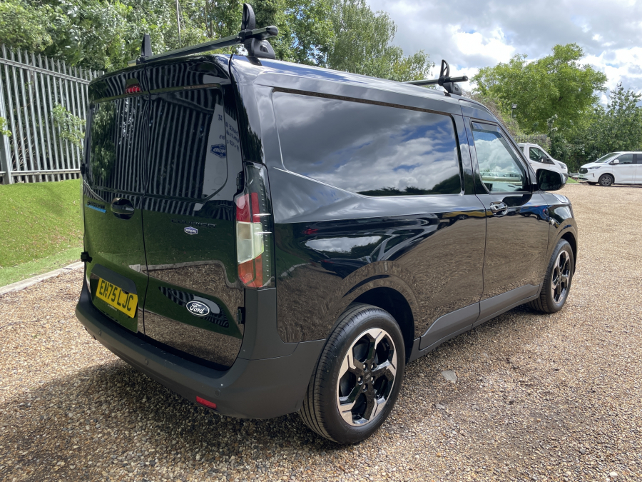 Ford Transit Courier Limited Ev Black #4