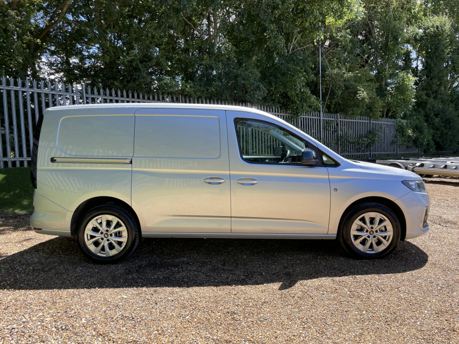 Ford Transit Connect Limited L2 Black #3