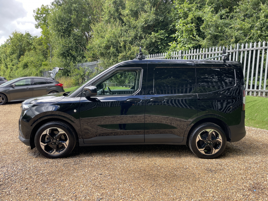 Ford Transit Courier Limited Ev 43Kwk Swb Black #4