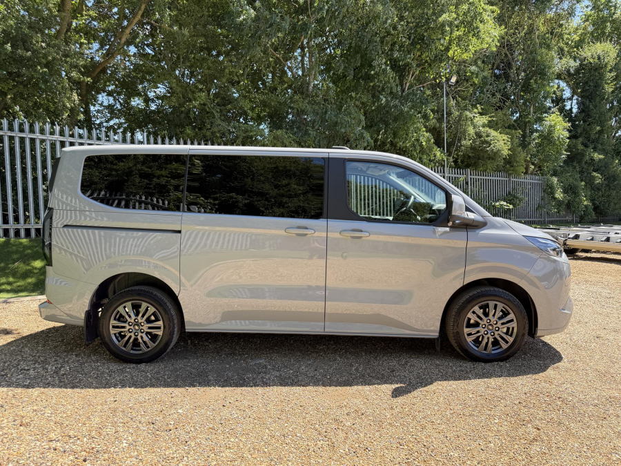 Ford Tourneo Custom Titanium 2.5 ET25BKF Black #3