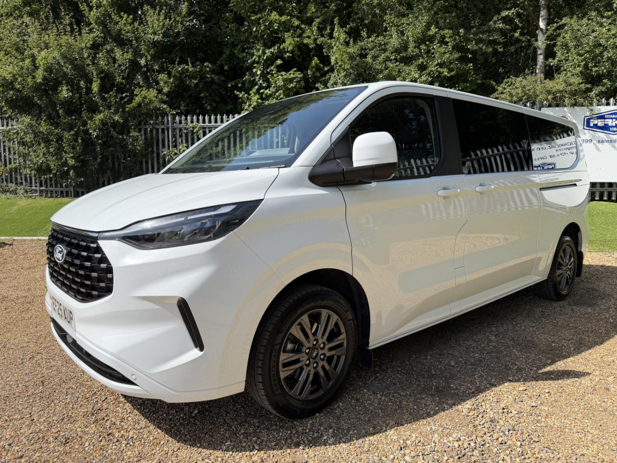 Ford Tourneo Custom L2 Titanium Luxe 9 Seat 170Ps Ecoblue 8Spd White #5