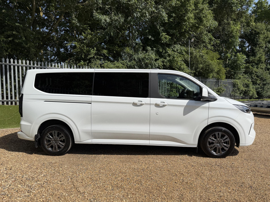 Ford Tourneo Custom L2 Titanium Luxe 9 Seat 170Ps Ecoblue 8Spd White #3