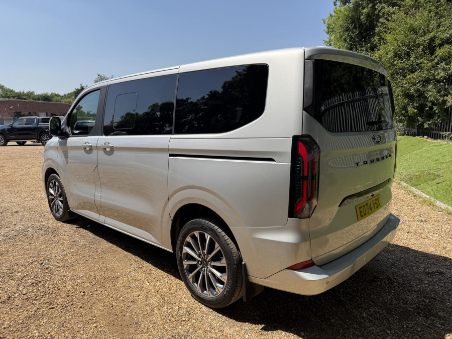 Ford Tourneo Custom Titanium 2.0L Ecoblue 170Ps 8 Speed Bus White #19