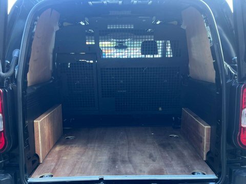 Vauxhall Combo 1.5 Combo 2300 Black #4