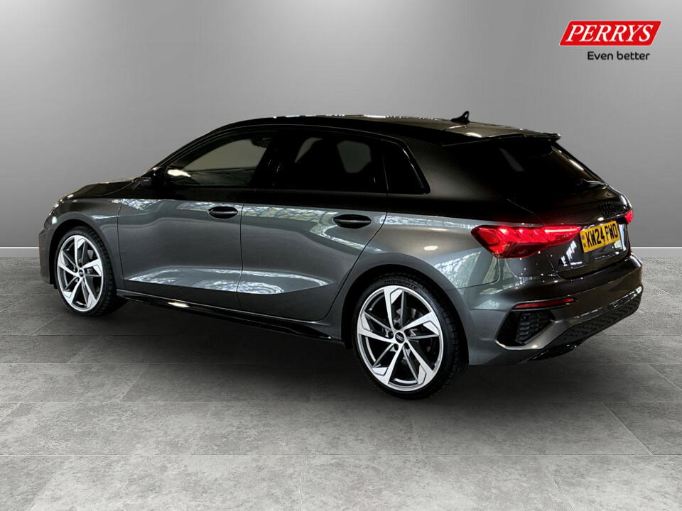 Audi A3 35 Tfsi Black Edition S Tronic KW24PWO Grey #5