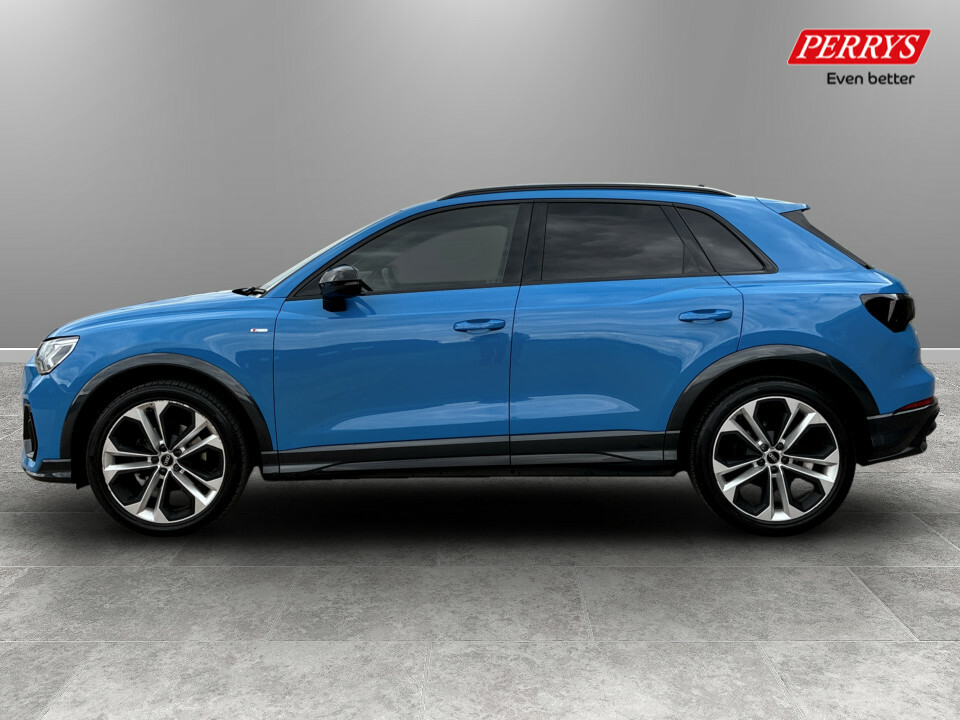 Audi Q3 35 Tfsi Black Edition S Tronic PK21JNV Blue #4