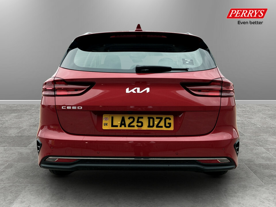 Kia Ceed 1.5T Gdi Isg 138 2 LA25DZG Red #6