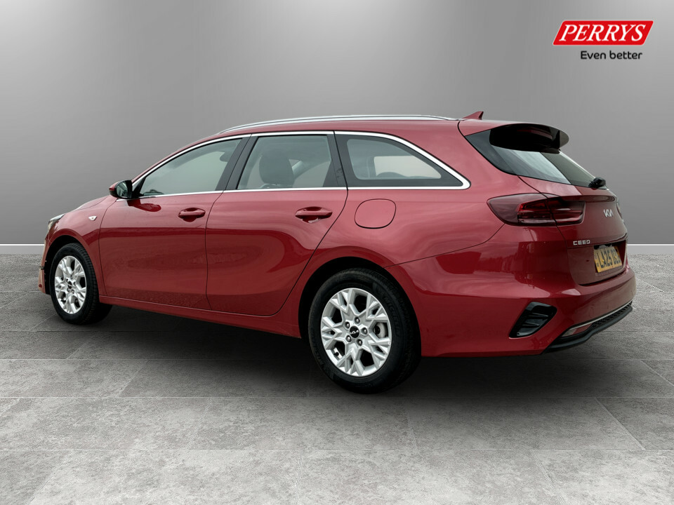 Kia Ceed 1.5T Gdi Isg 138 2 LA25DZG Red #5