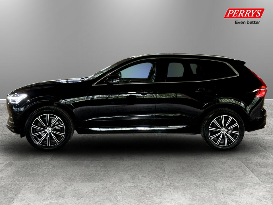 Volvo XC60 2.0 B5p 250 Inscription Awd Geartronic BA69SNJ Black #4