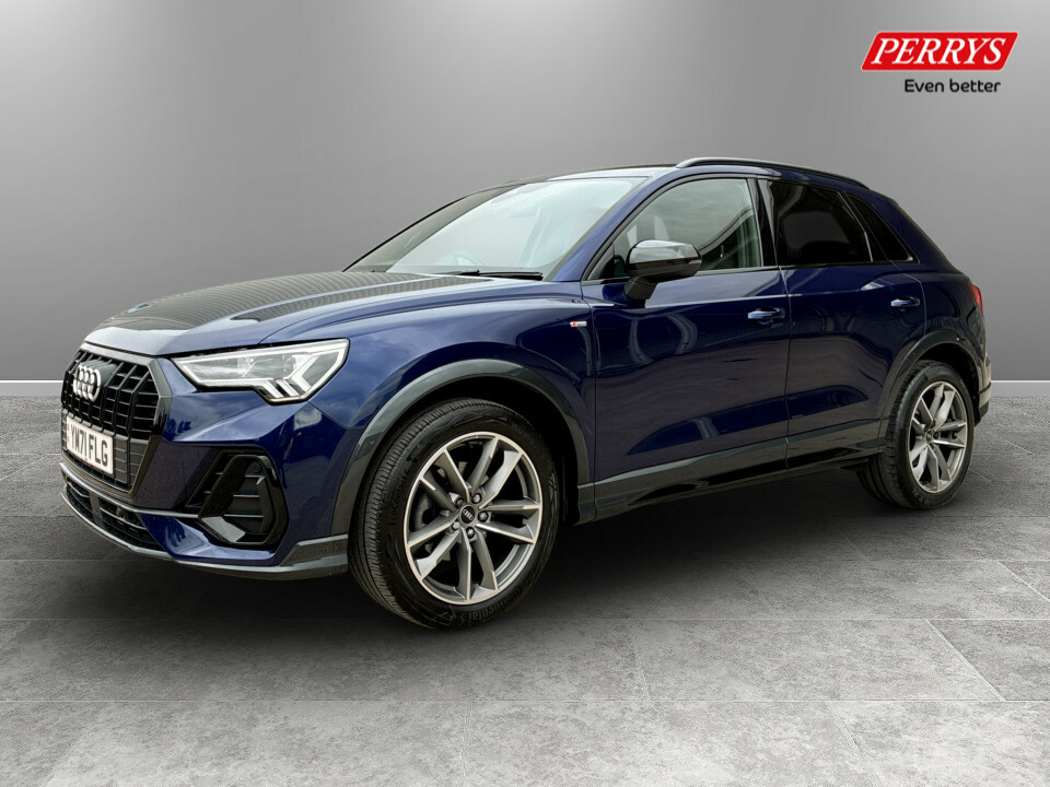 Audi Q3 35 Tfsi Black Edition YM71FLG Blue #3