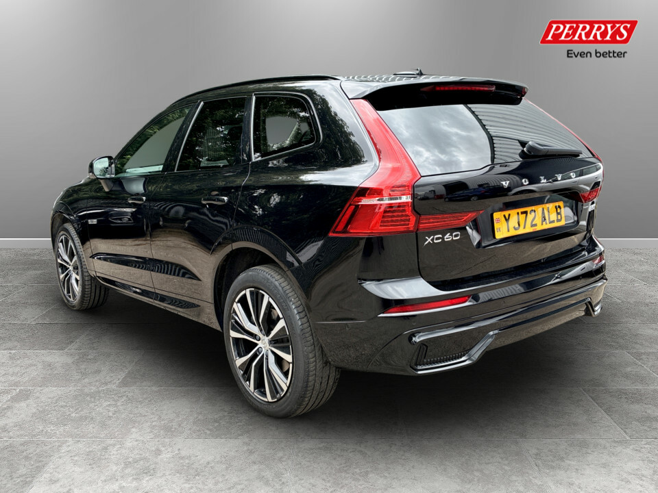 Volvo XC60 2.0 B5p Ultimate Dark Awd Geartronic Black #5