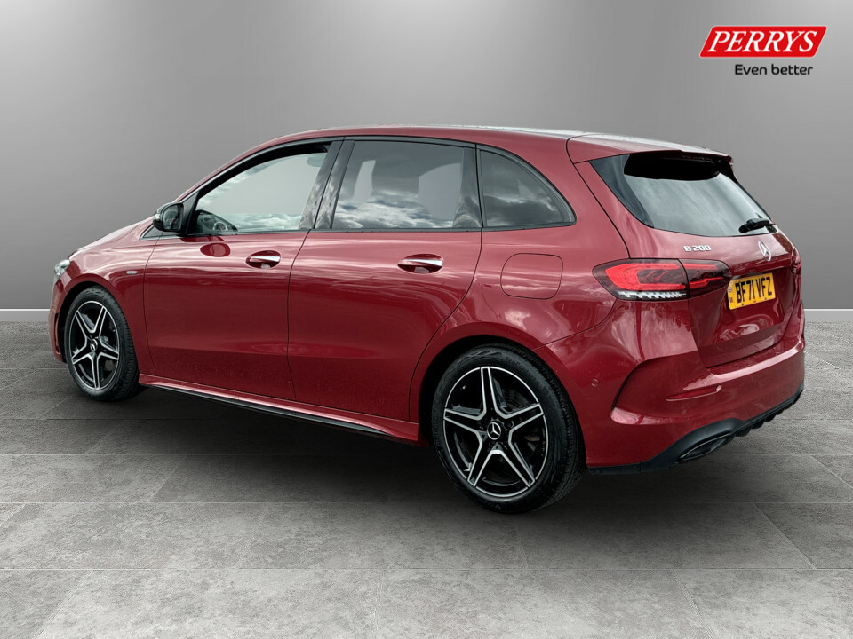 Mercedes-Benz B Class B200 Amg Line Premium Plus Edition BF71VFZ Red #5
