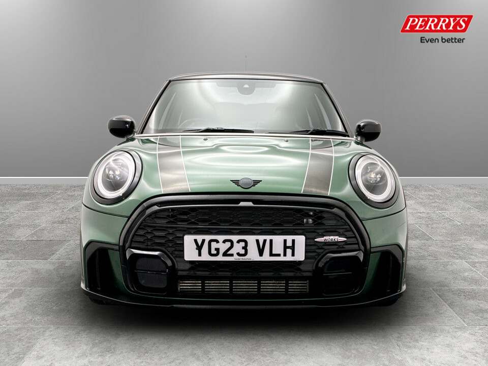 Mini Hatch 1.5 Cooper Sport YG23VLH Green #2