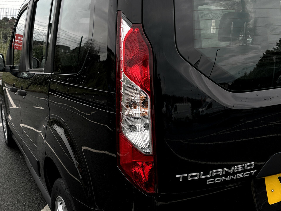 Ford Tourneo Connect 1.5 Ecoblue 120 Titanium Powershift Silver #11