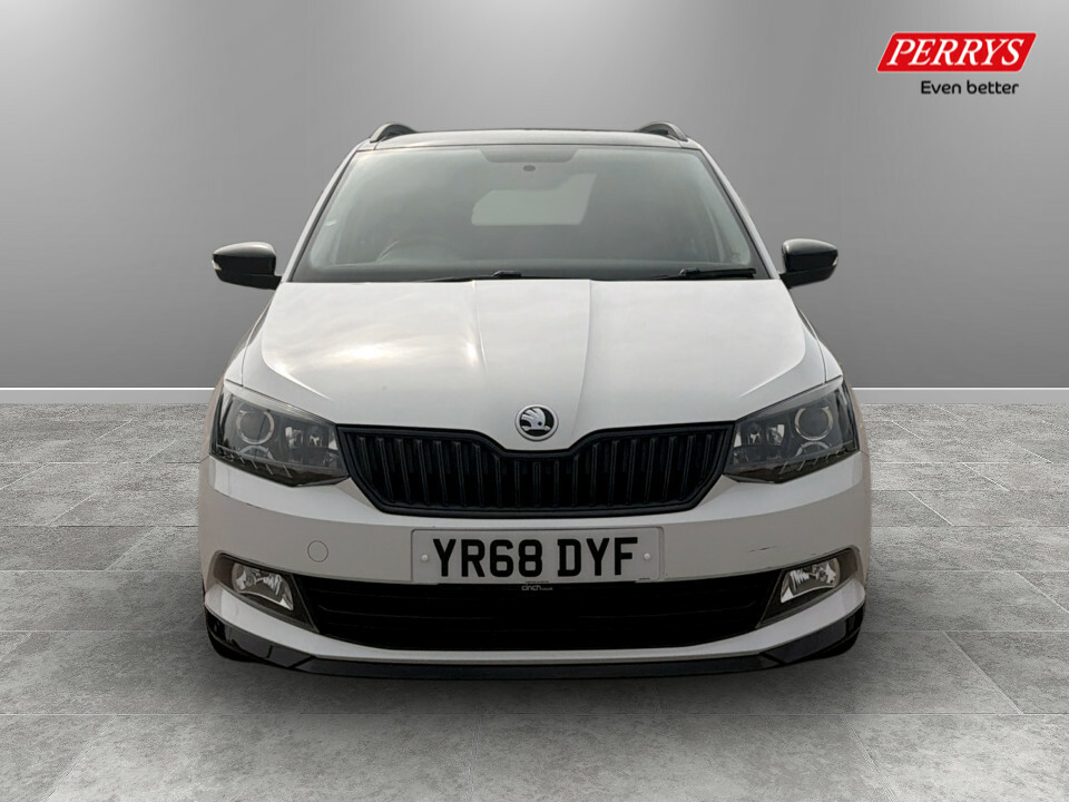Skoda Fabia 1.0 Tsi 110 Monte Carlo YR68DYF White #2