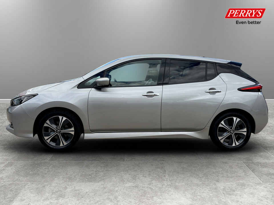 Nissan Leaf 110Kw N-connecta 40Kwh Silver #4