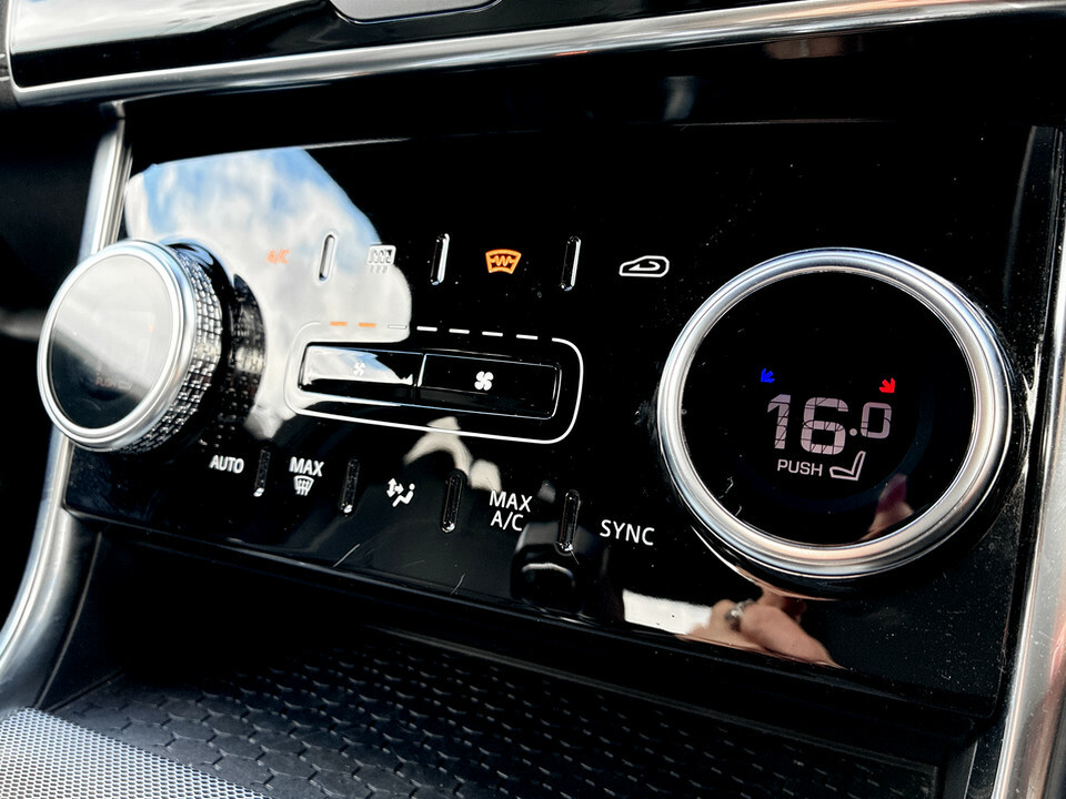 Jaguar XE S Blue #40