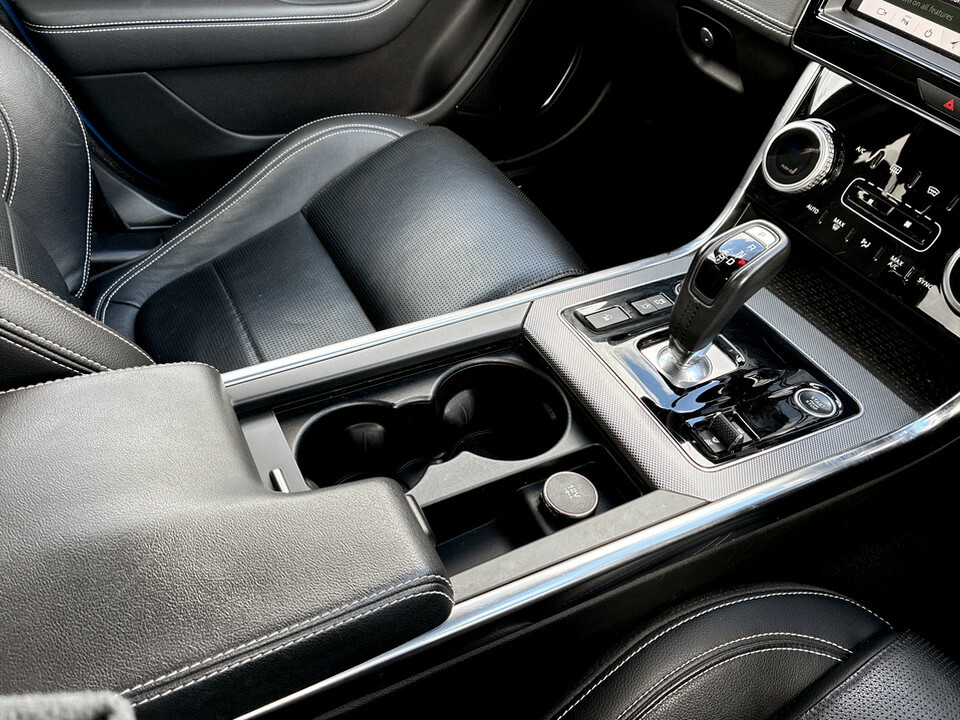 Jaguar XE S Blue #44