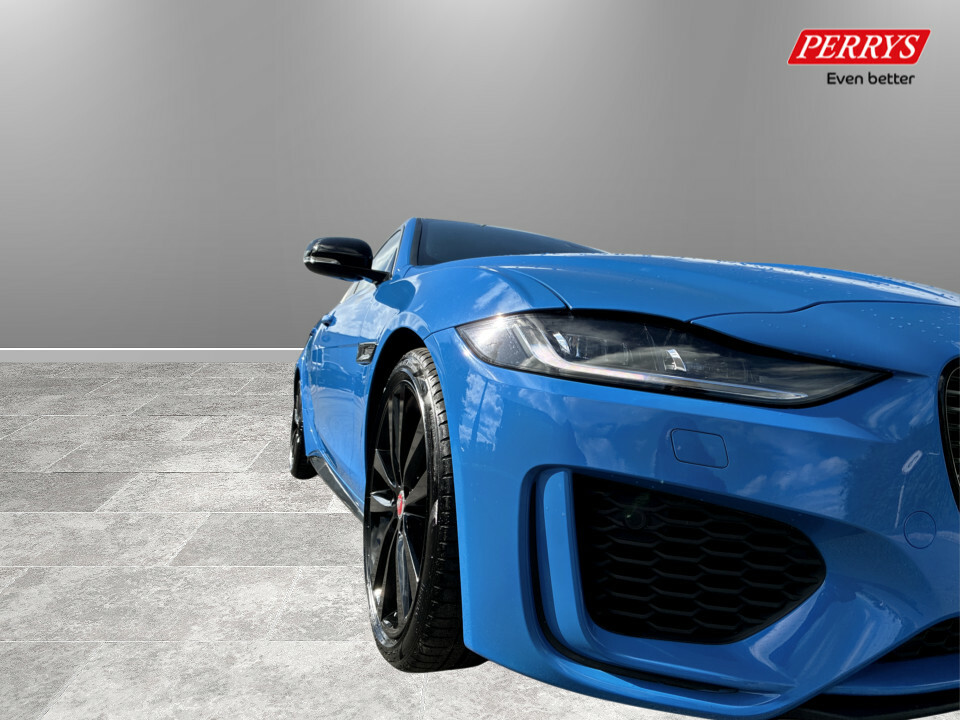 Jaguar XE S Blue #27