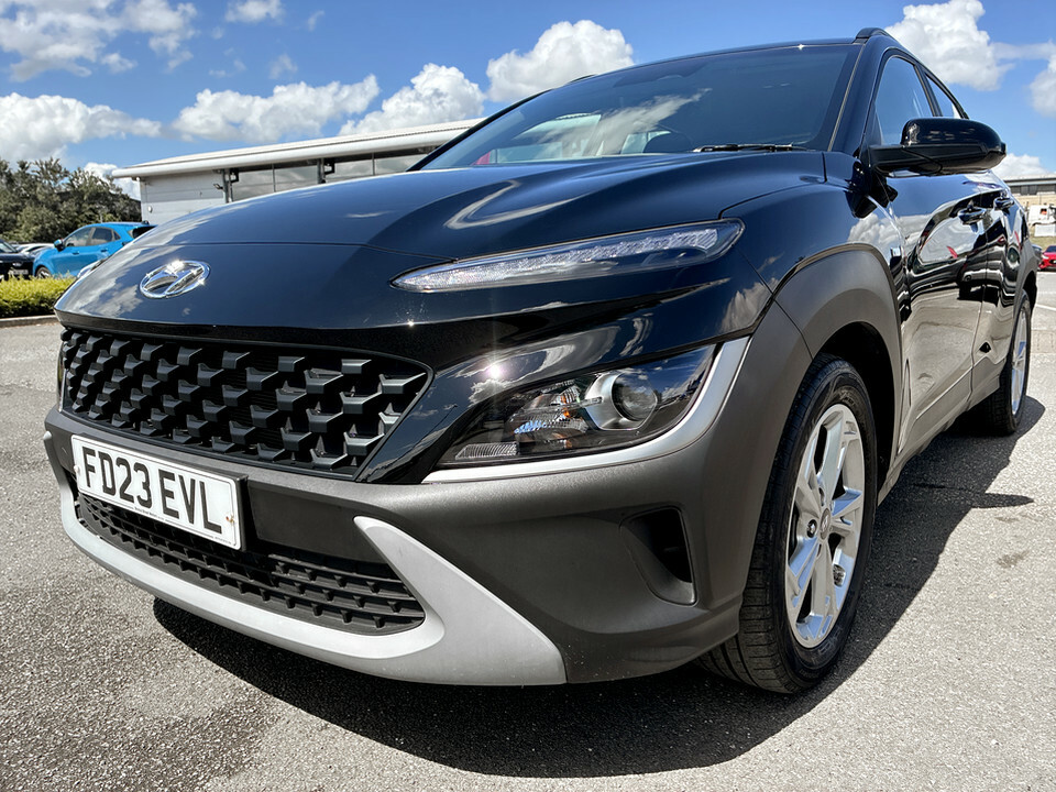 Hyundai Kona Hatchback Grey #28