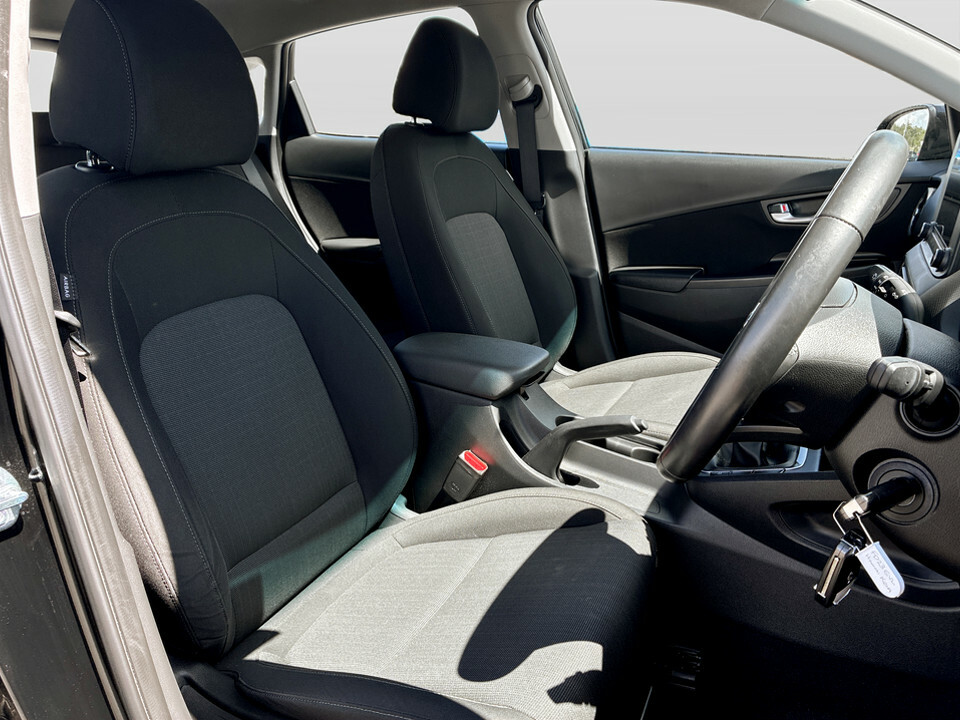 Hyundai Kona Hatchback Grey #18