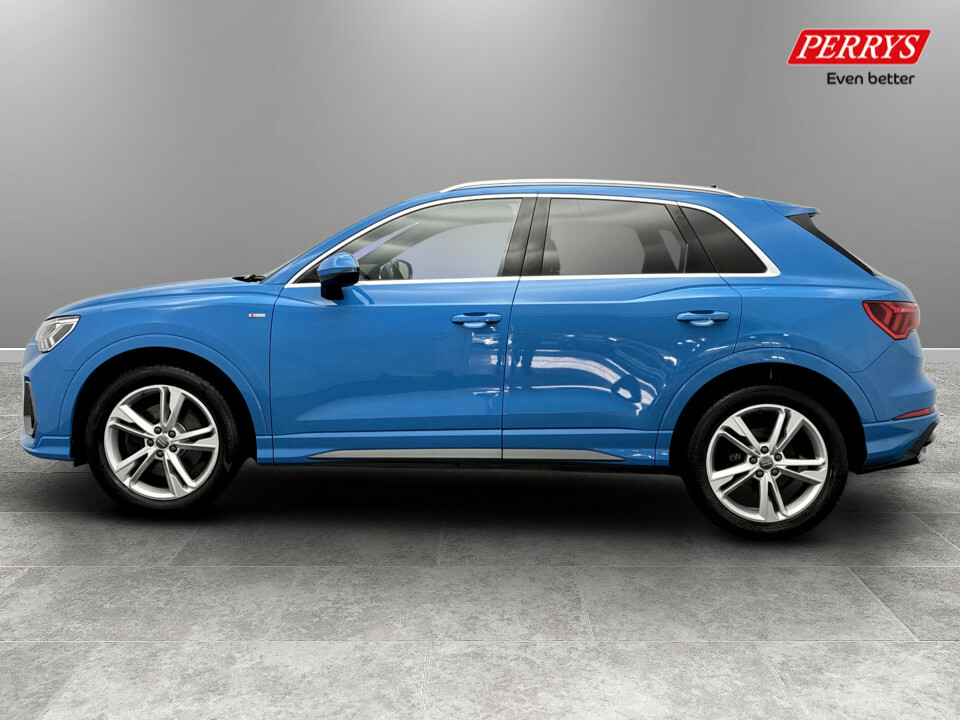 Audi Q3 40 Tdi Quattro S Line S Tronic FR19WTN Blue #4