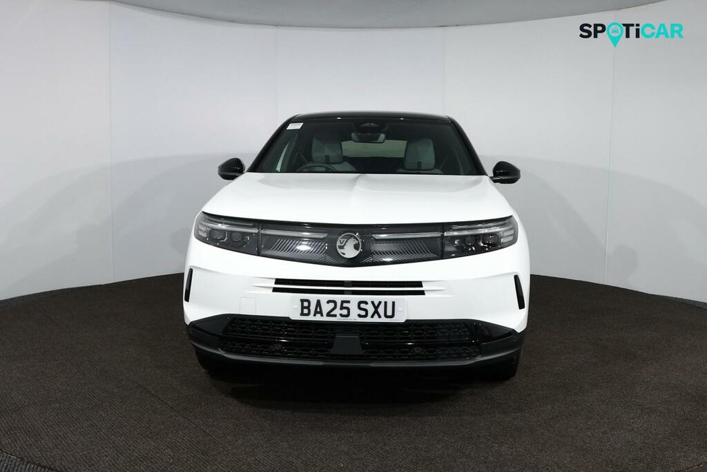 Vauxhall Grandland 1.2 Hybrid 145 Gs Intelli-led E-dct6 White #2