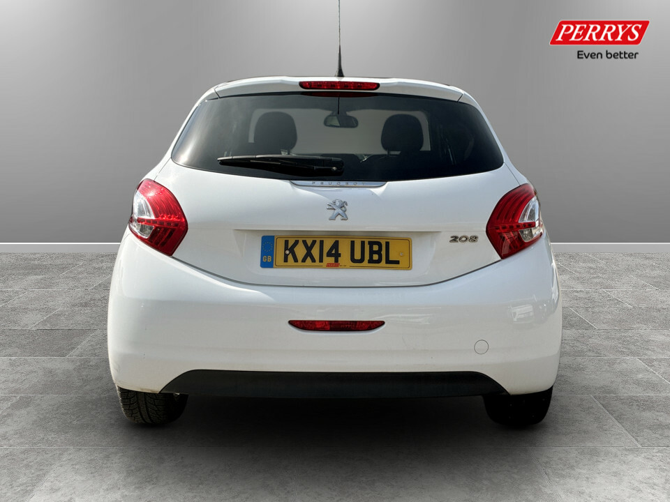 Peugeot 208 1.2 Vti Allure White #6