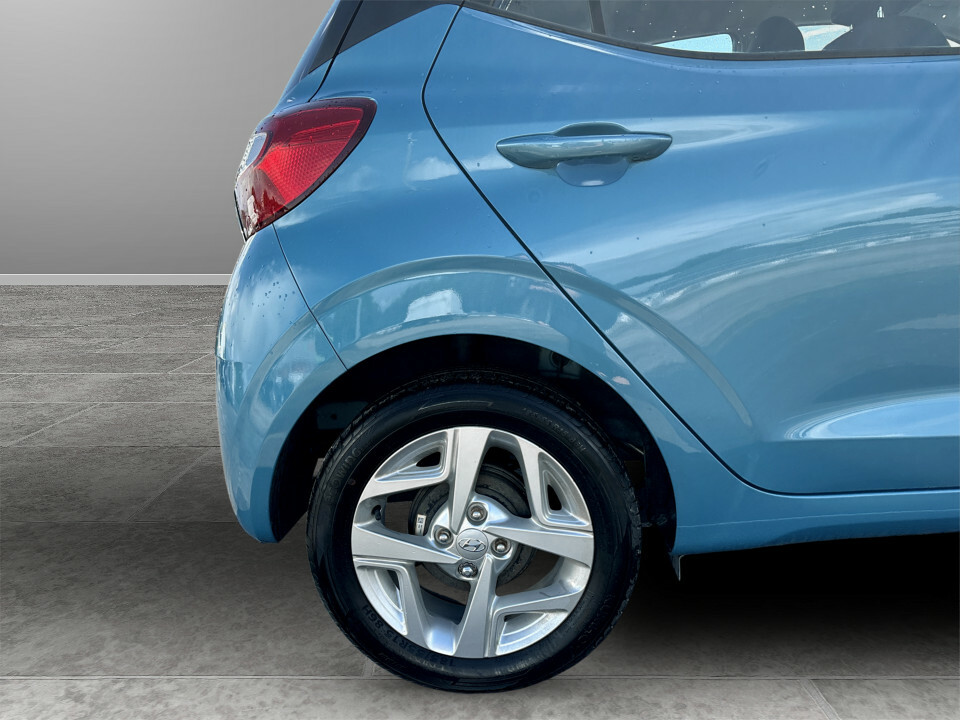 Hyundai I10 1.0 Advance Black #9