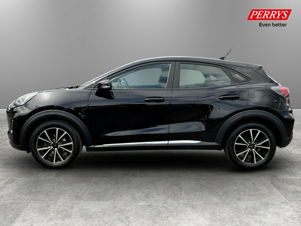 Ford Puma 1.0 Ecoboost Hybrid Mhev Titanium YP73WCO Black #4