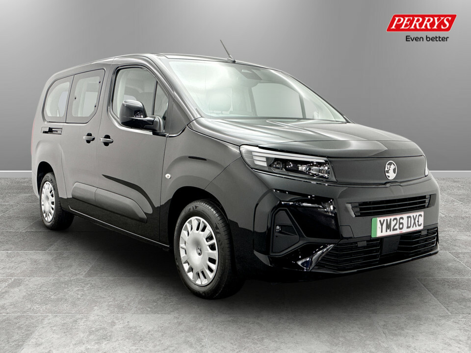 Vauxhall Combo-e Life 100Kw Design XL 52Kwh 7 Seat Black