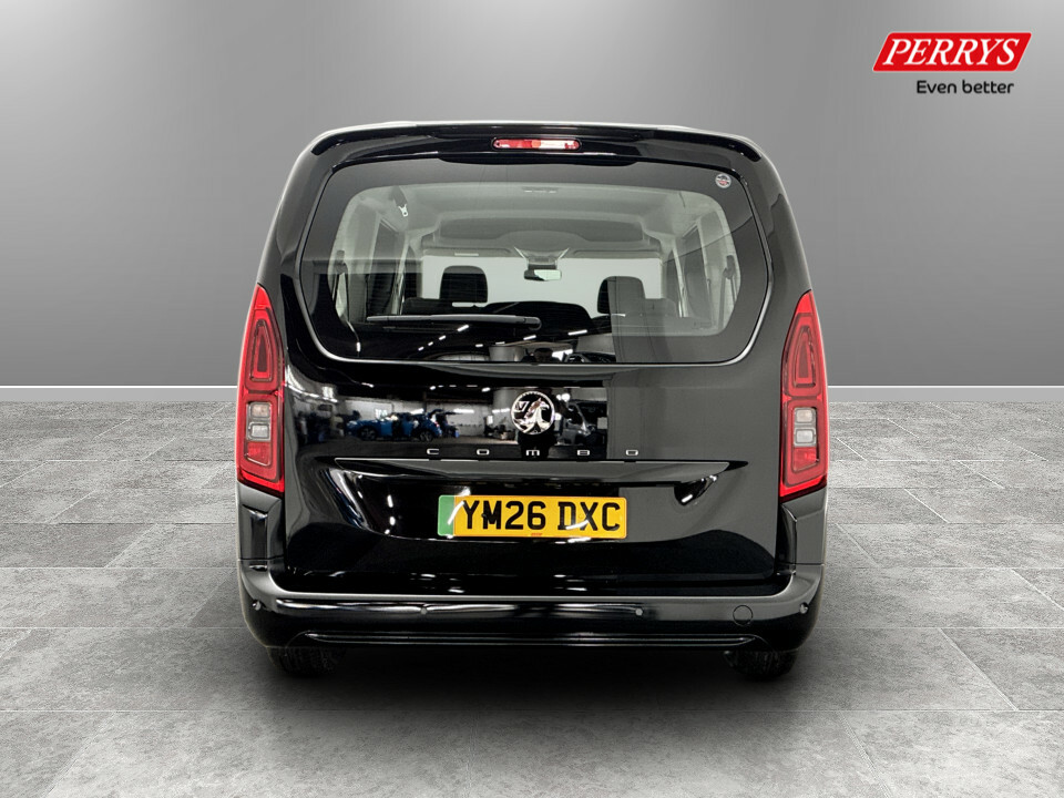 Vauxhall Combo-e Life 100Kw Design XL 52Kwh 7 Seat Black #6