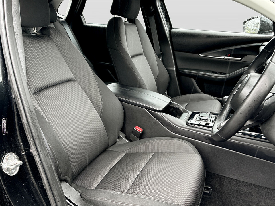 Mazda CX-30 Exclusive-line Grey #24