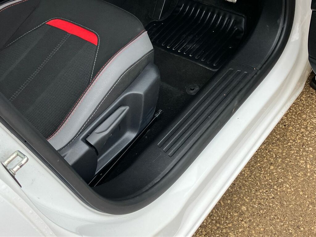 Vauxhall Mokka-e Ultimate Black #28