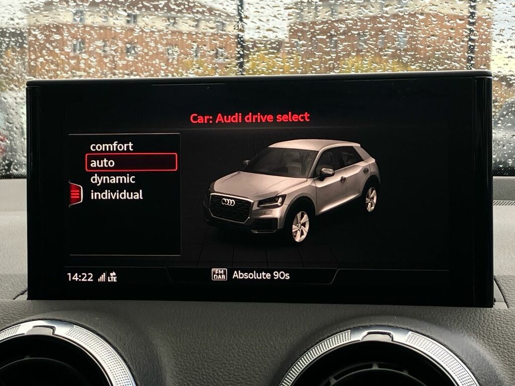 Audi Q2 35 Tfsi Sport Blue #30