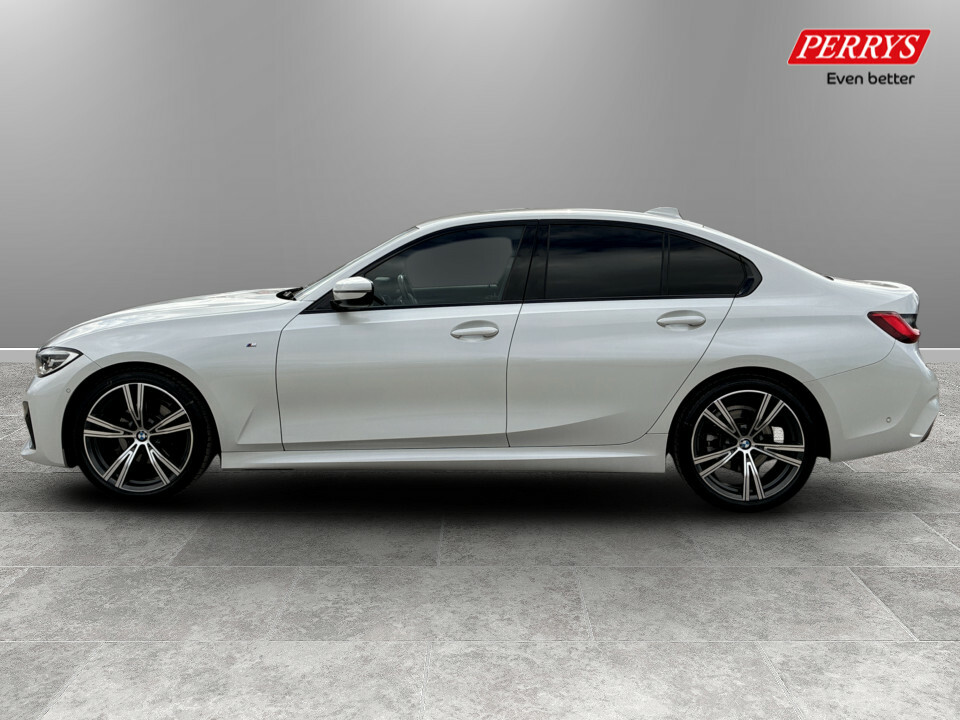BMW 3 Series 320I M Sport Step DV69OPF White #4