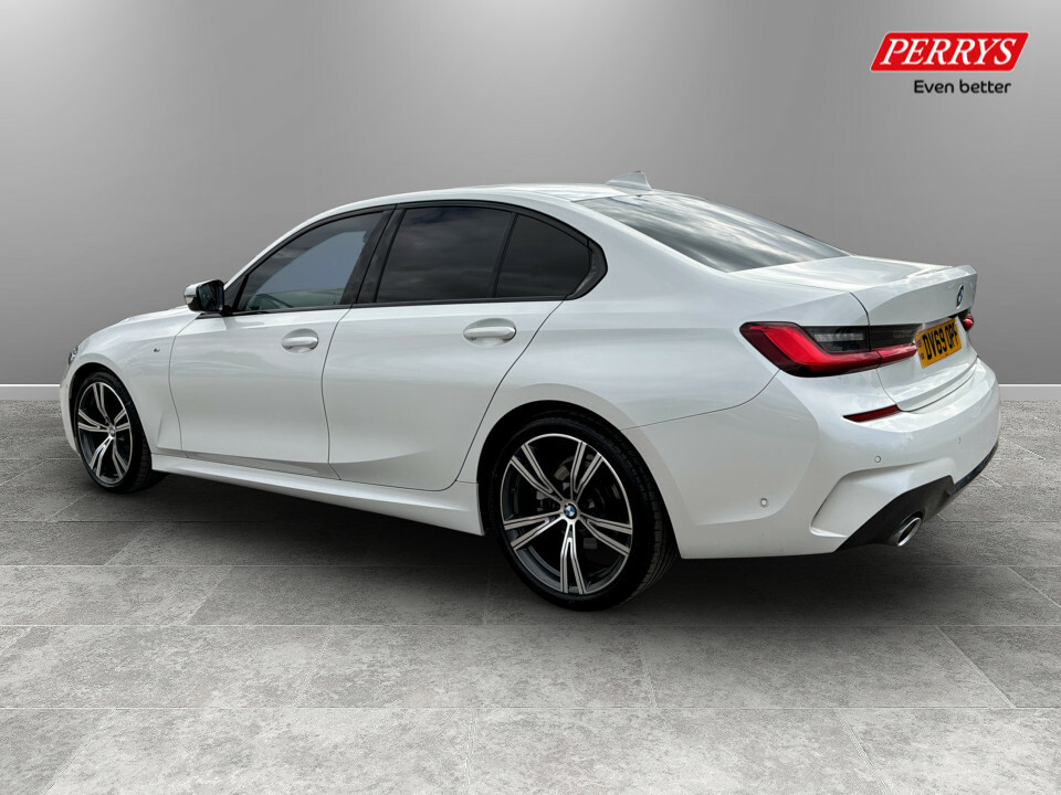 BMW 3 Series 320I M Sport Step DV69OPF White #5