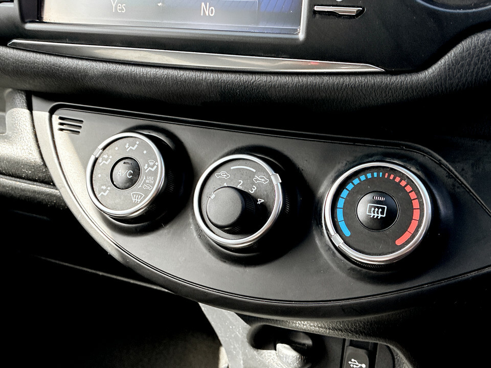 Toyota Yaris Icon Tech Red #24