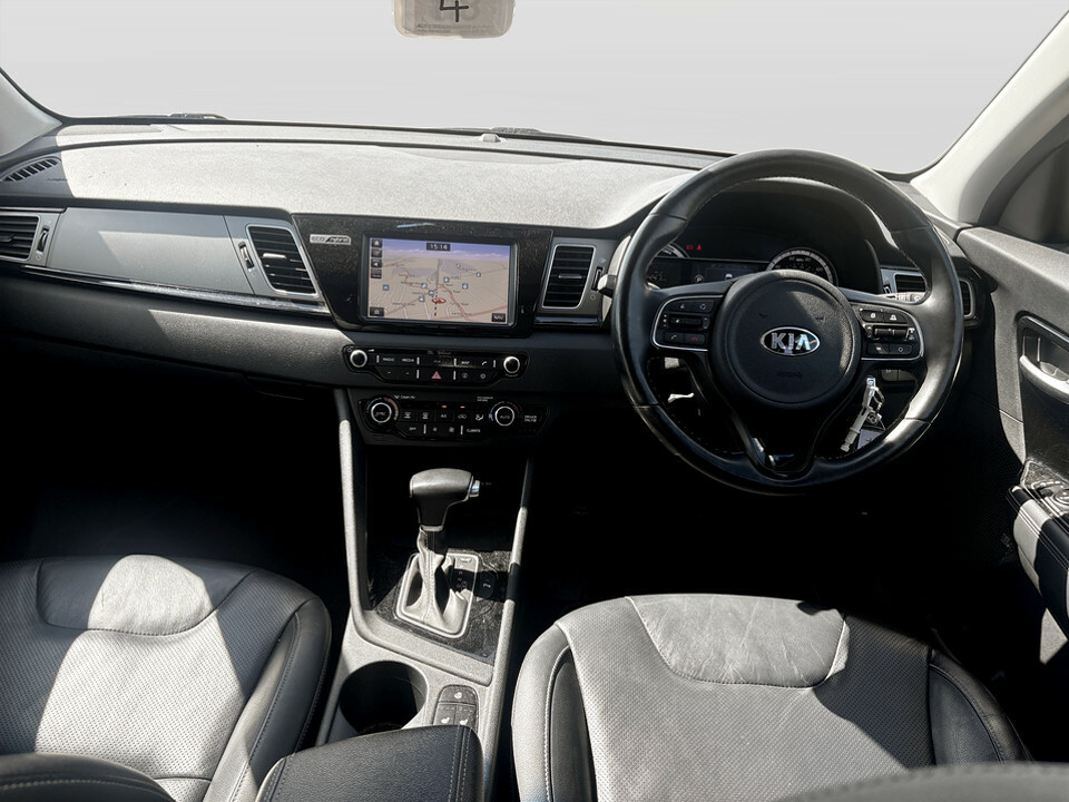 Kia Niro 1.6 2 104 Bhp Red #15