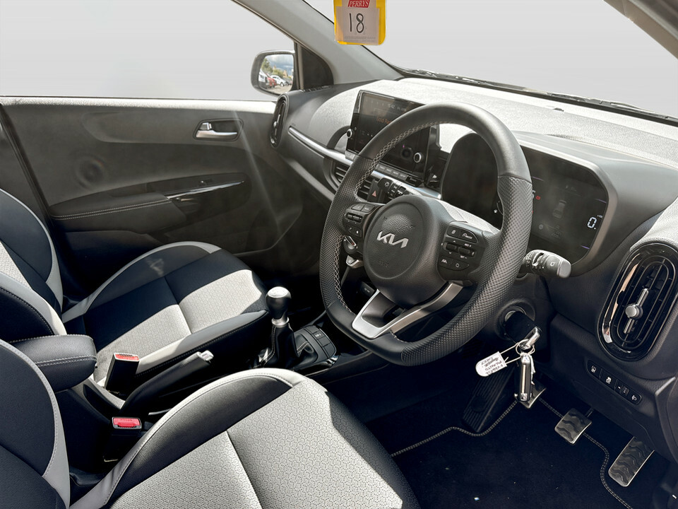 Kia Picanto 1.0 Pure Black #25