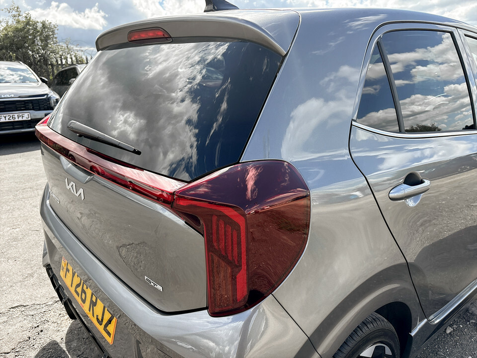 Kia Picanto 1.0 Pure Black #10