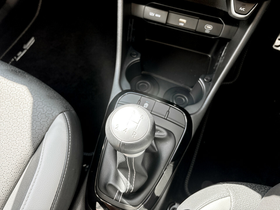 Kia Picanto 1.0 Pure Black #23
