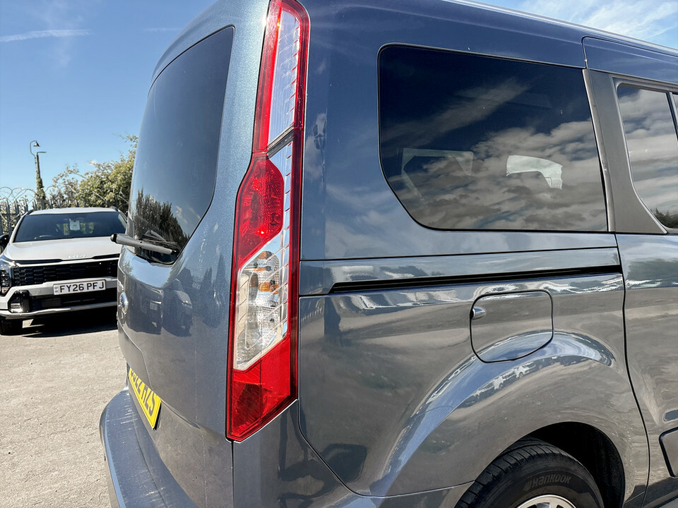 Ford Grand Tourneo Connect 1.5 Ecoblue 120 Active Powershift Orange #10