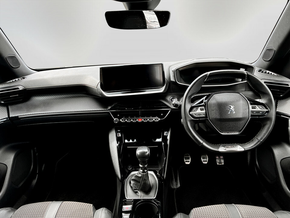 Peugeot 2008 1.2 Puretech Allure Premium White #15