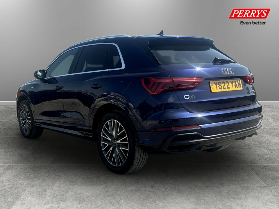 Audi Q3 35 Tfsi S Line YS22YAW Blue #5